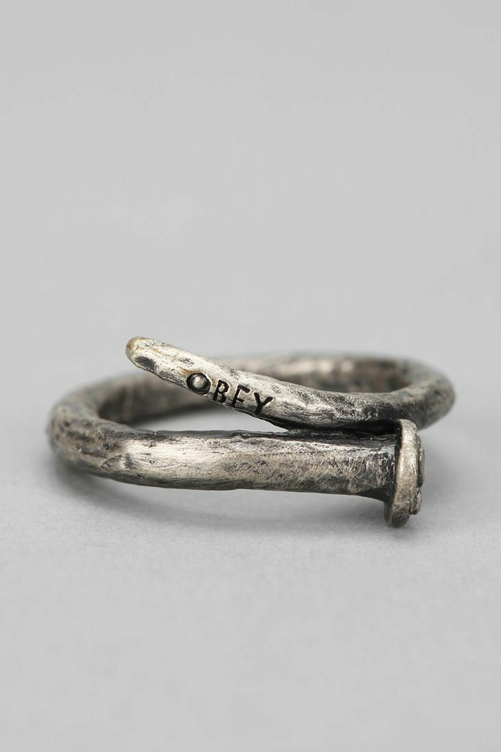 Write a product title and description for this ring